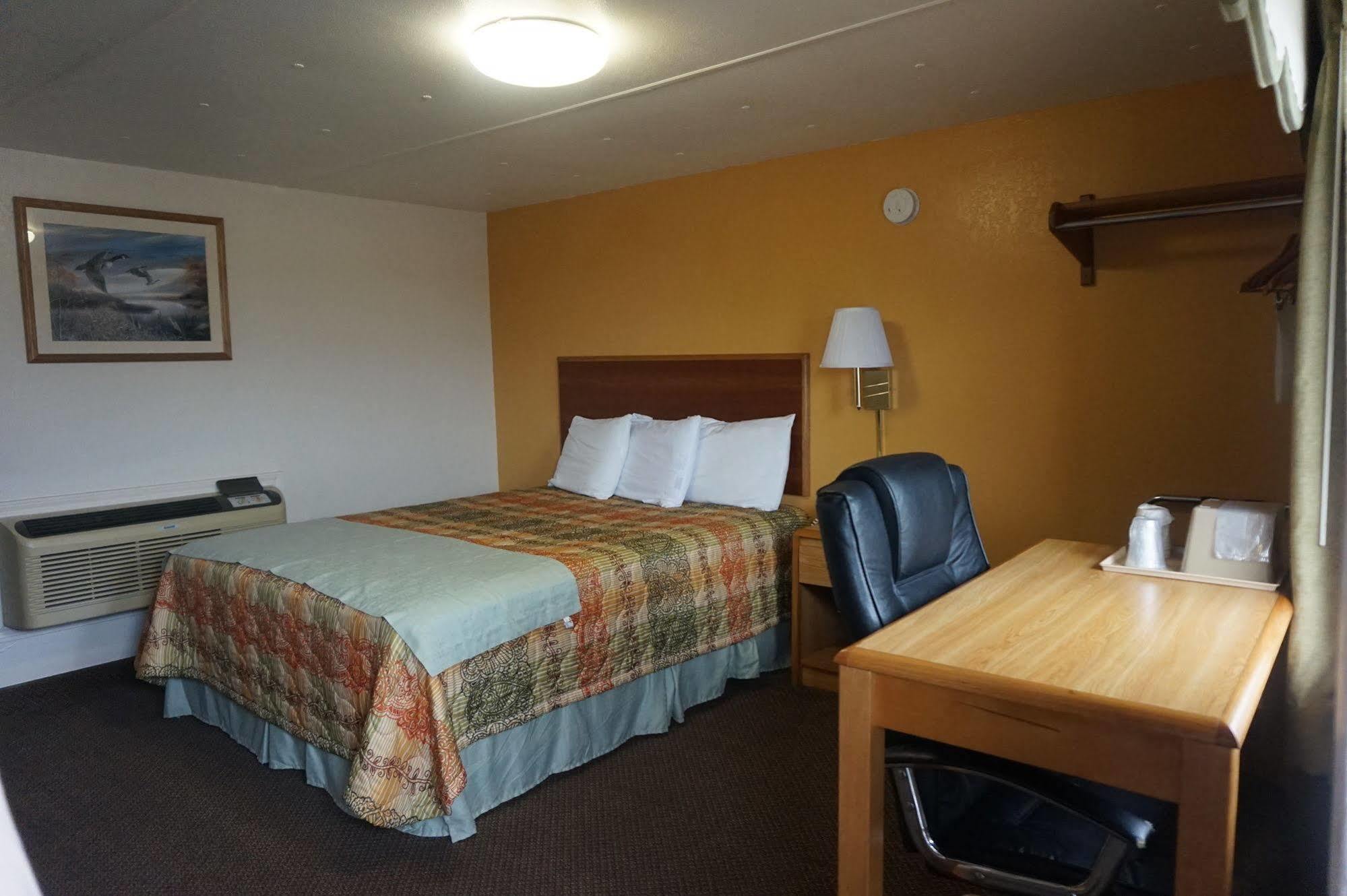 Executive Inn Pearsall Ngoại thất bức ảnh